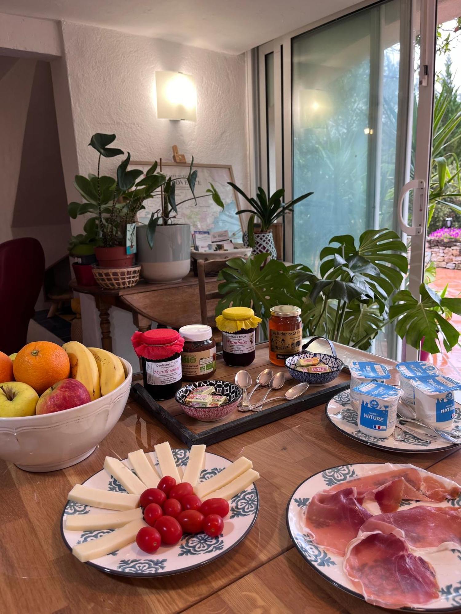 Natur & Jasmin Chambres D'Hotes Naturistes En Provence 로르귀 외부 사진